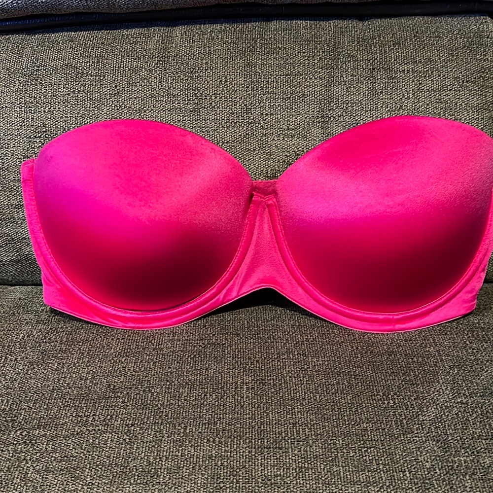 Strapless push-up bra